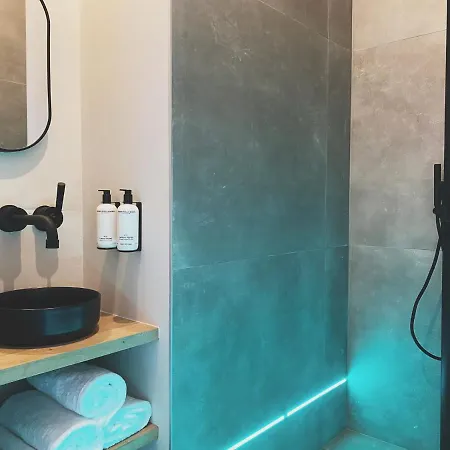 Lejlighedshotel Home8 Studio's 3*