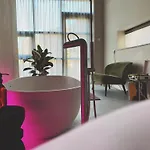 Home8 Studio's 3*